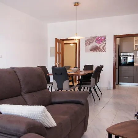 Apartment Domus Albus